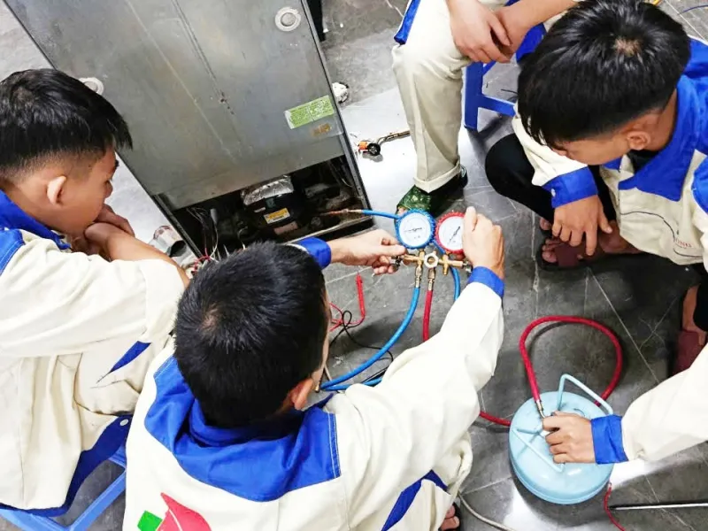 Kỹ thuật máy lạnh và điều hòa không khí